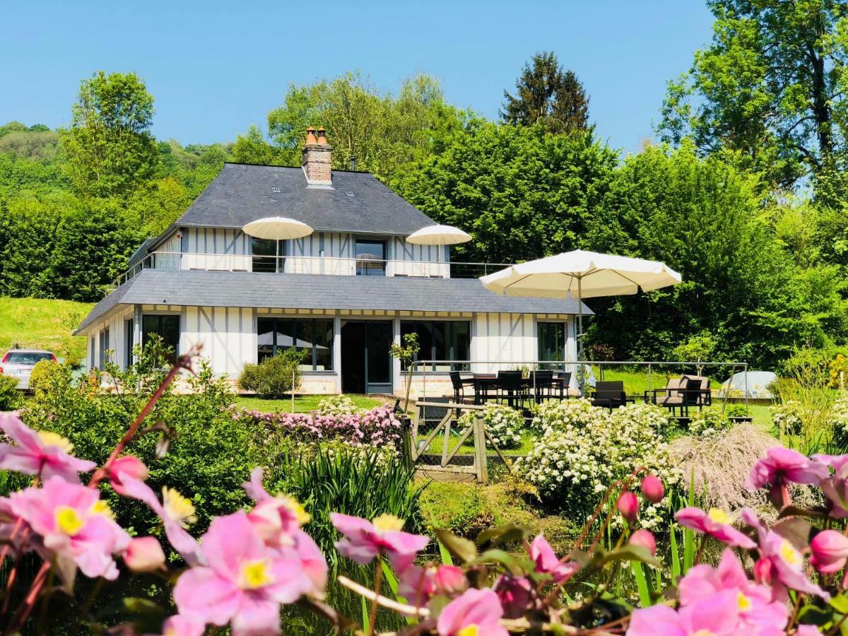 Bed and Breakfast Domaine Le Hetrey Toutainville Esterno foto
